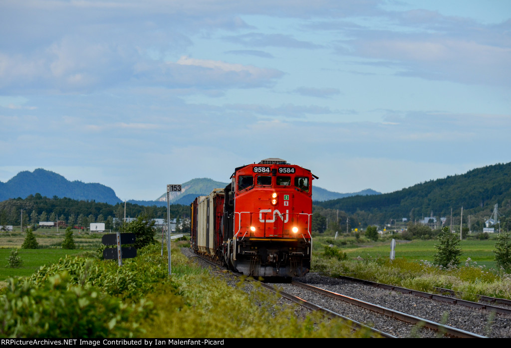 CN 9584 leads 559 in Saint Simon